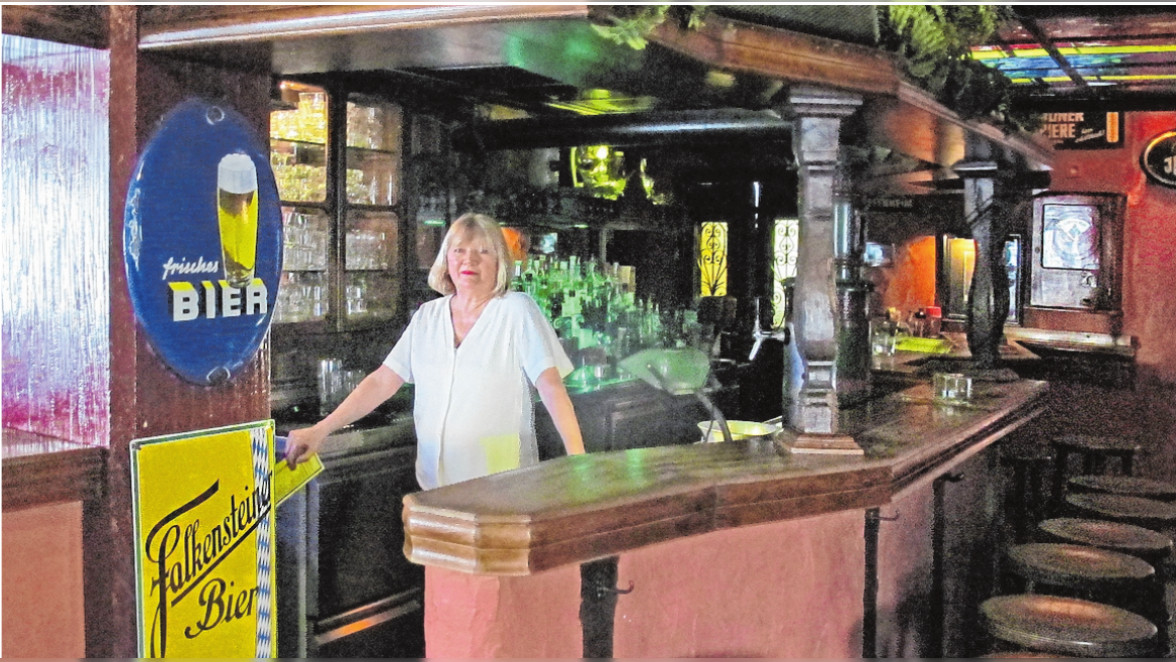 Musikkneipe Tscharlie in der Sanderstraße in Würzburg wird 40 MPO