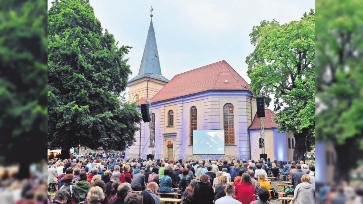 Babelsberger Friedenskirche: Böhmisches Konzert des Sinfonie-Orchesters Schöneberg