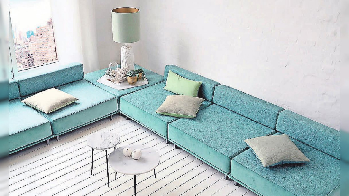 Vom Teppich bis zum Sofa können in der Wohnung Akzente mit Farben gesetzt werden