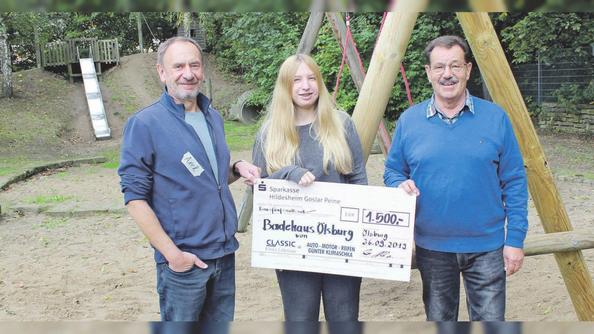 1500 Euro Spende fürs Kinder- und Jugendzentrum Badehaus Ölsburg