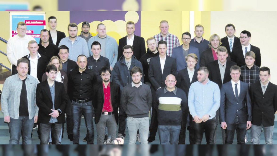 Handwerker-Nachwuchs in Peine: 42 ehemalige Auszubildende absolvieren die Gesellenprüfung
