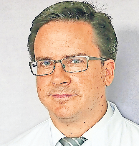Prof. Dr. Oliver Bachmann, Leiter des Onkologischen Zentrums Siloah St. Trudpert Klinikum: ,,So regelmäßig wie der Tüv"
