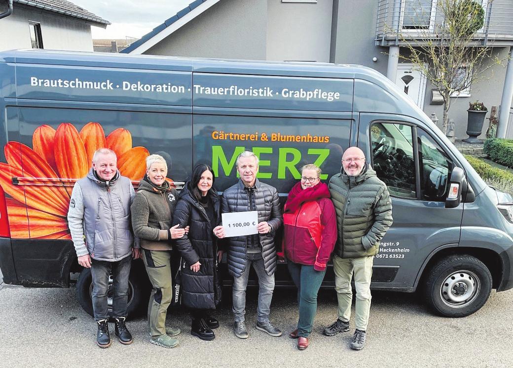 Gutes zu Weihnachten – Blumenhaus Merz spendet an den Kinderschutzbund Bad Kreuznach