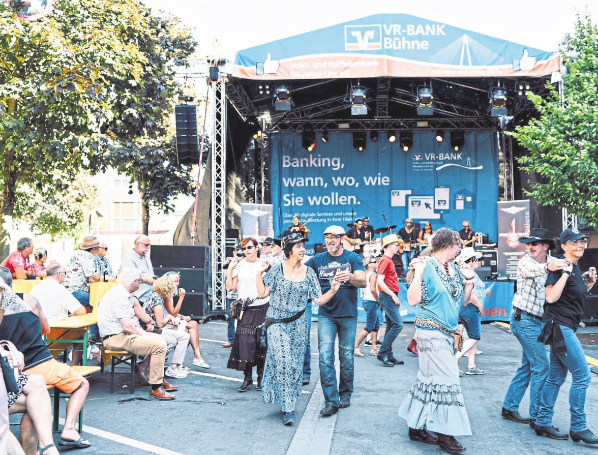 Buntes Deichstadtfest mit internationalem Programm für die ganze Familie-2