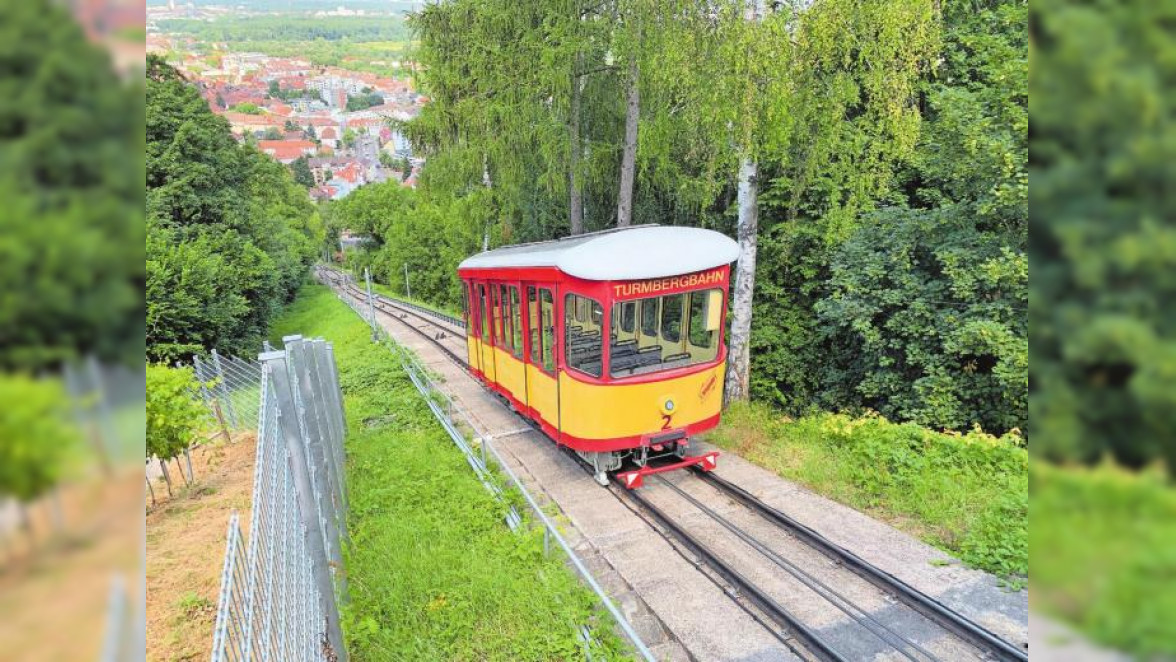 Karlsruher Hausberg: Mit der Turmbergbahn hoch hinaus