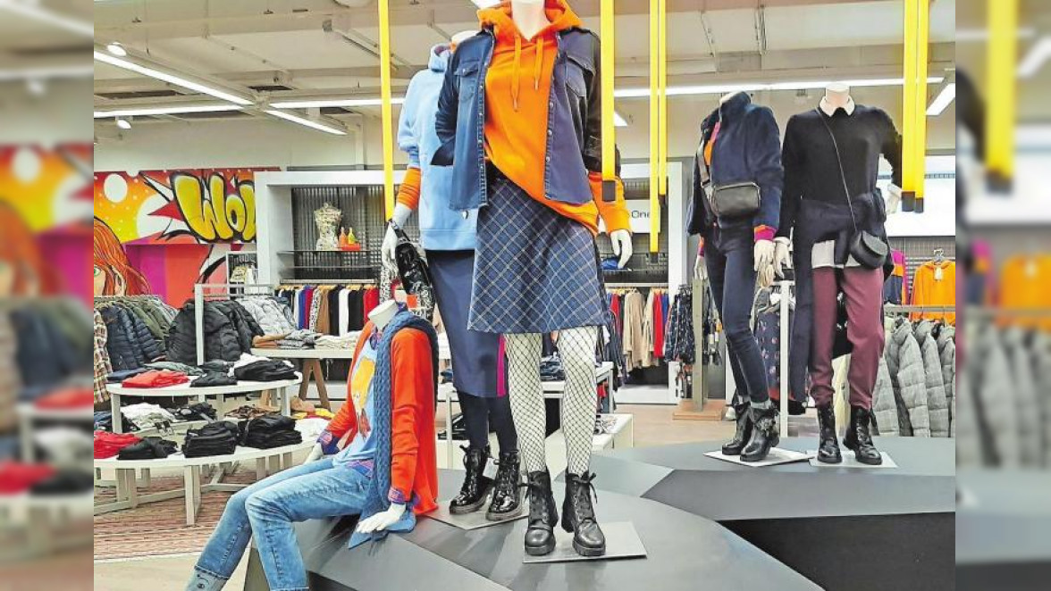 Modehaus Niebel: Kräftige Farben bestimmen die Wintermode