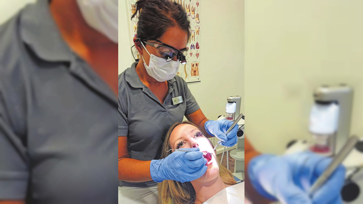Dentalhygienikerin übernimmt die Parodontitis-Nachsorge
