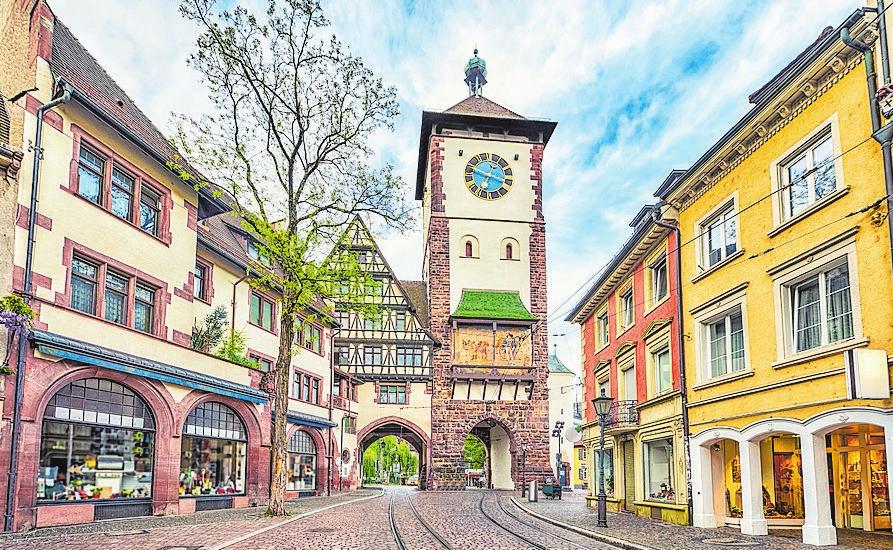 Schöner Schwarzwald & Schlosshotel Reinach in Freiburg-Munzingen: Autoreisen Hirn aus Appenzell