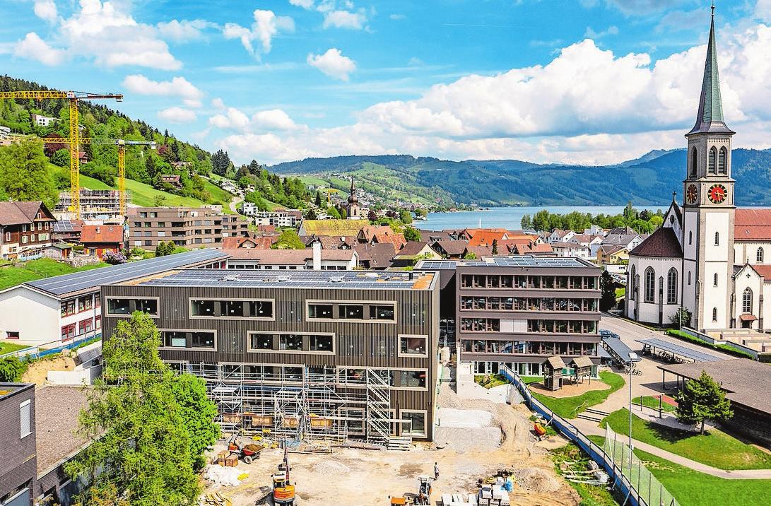 Neueröffnung: Schulhaus-Neubau Acher Mitte in Unterägeri-2