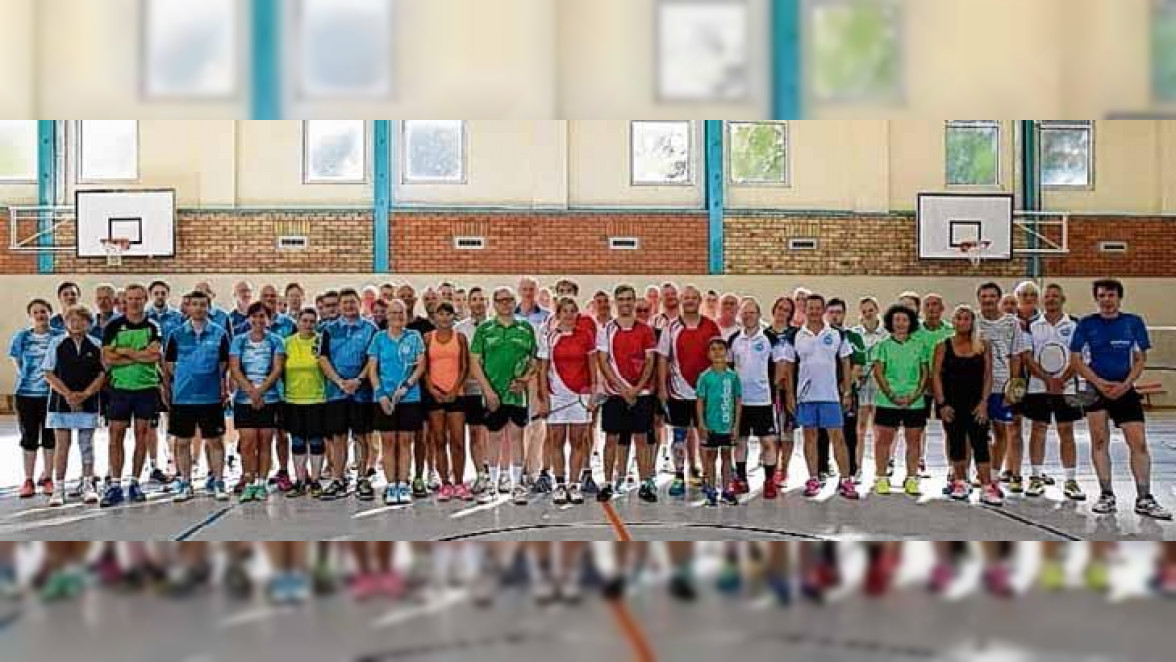 61 Jahre Badminton in Zerbst: Zur 15. Auflage des Schleifchenturniers steht alles auf Grün