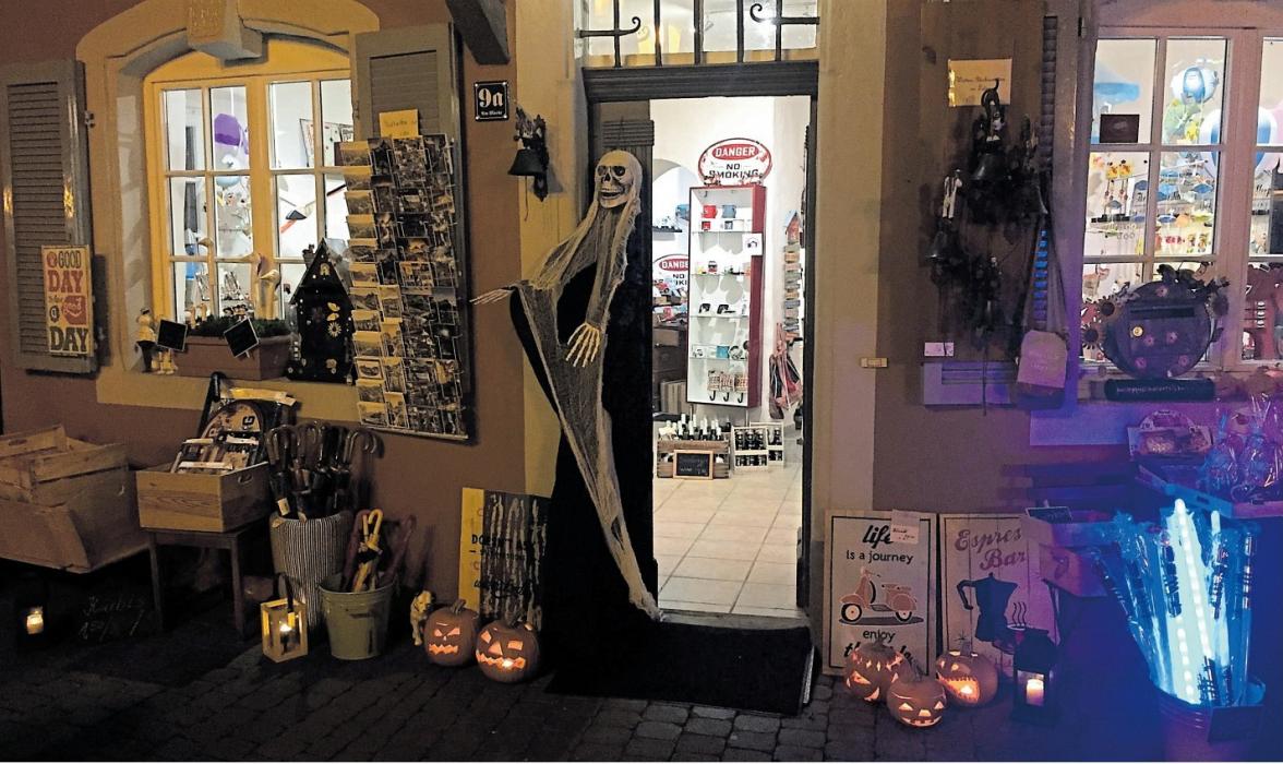 Halloween-Nacht-Shopping-2