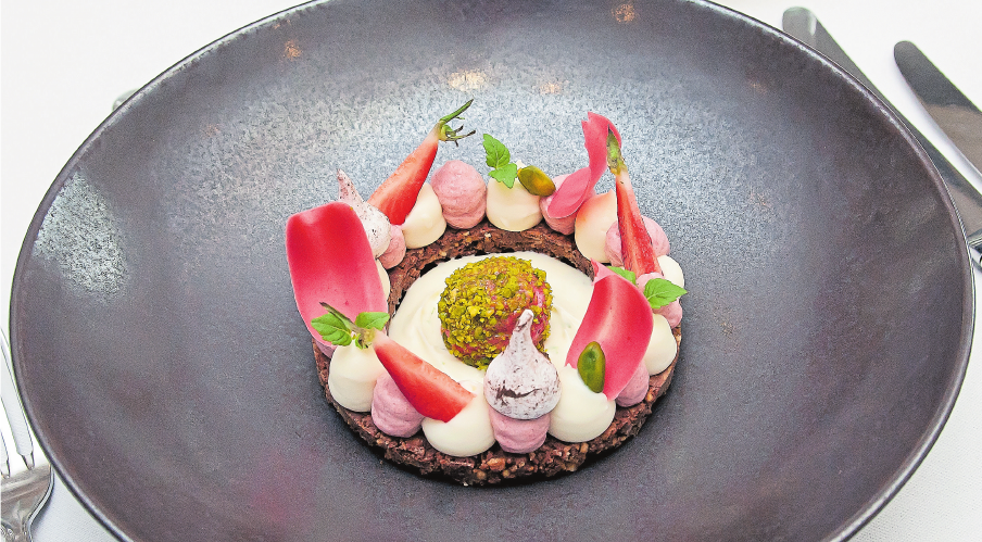 Hôtel quatre étoiles et restaurant gastronomique-5