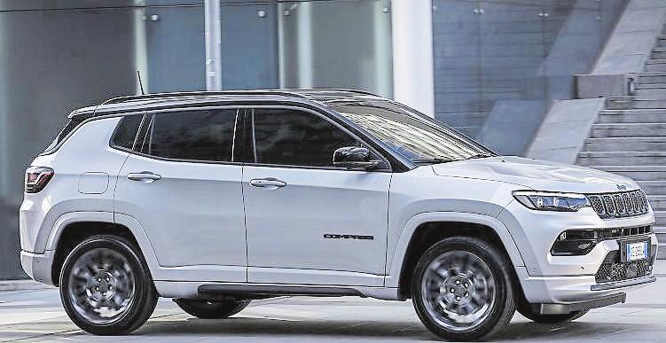 New Jeep Compass und komplette FIAT Pro-Reihe-4