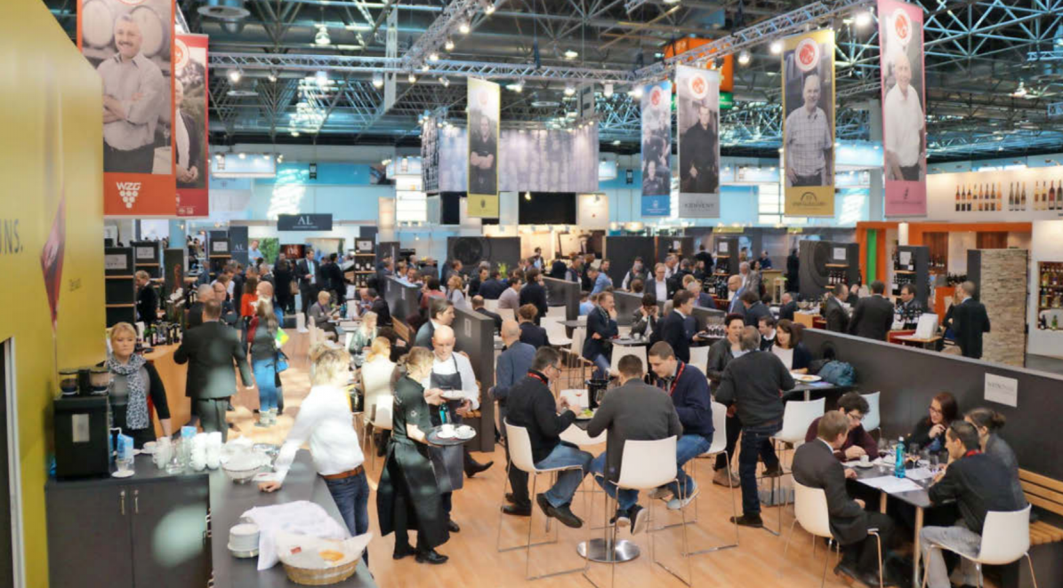 Am Rhein knallen die Korken-2