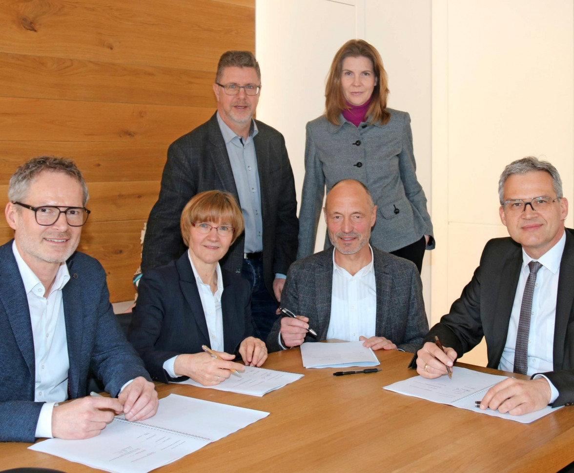 Buga-Glocke läutet jetzt auf dem Neuberg-3